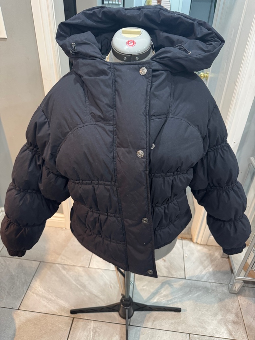 Black Hooded Cropped Puffer Jacket